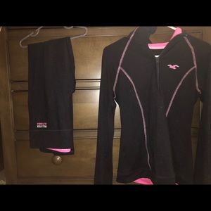 Hollister cute workout set!